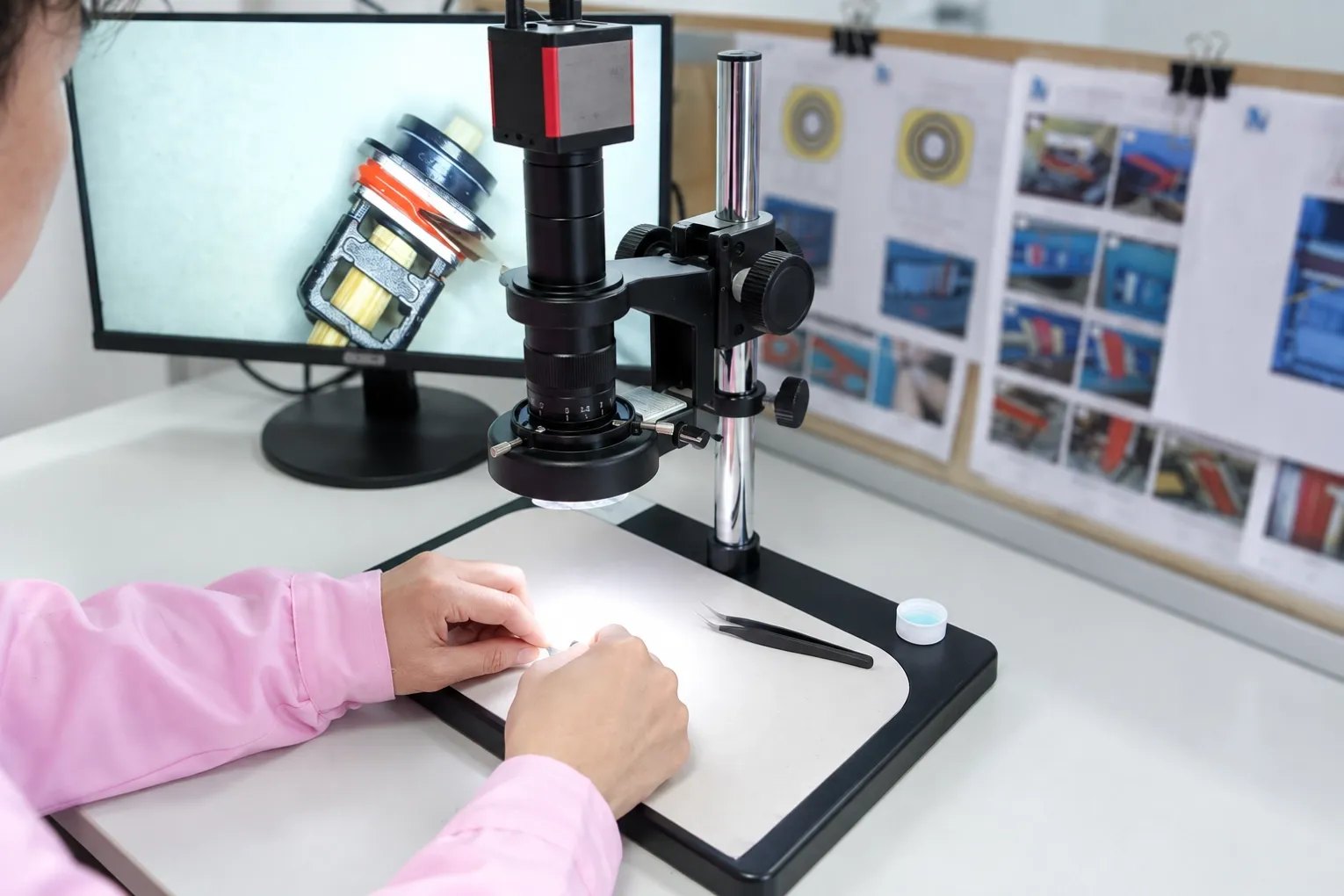 Silicone parts inspected against an approved sample